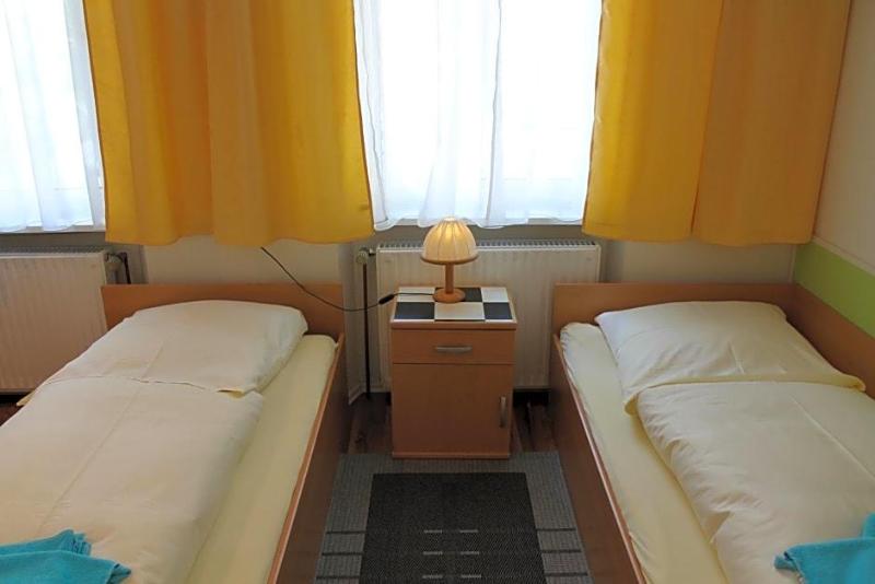 Pension Central Nuernberg Fuerth image
