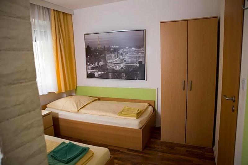 Pension Central Nuernberg Fuerth image