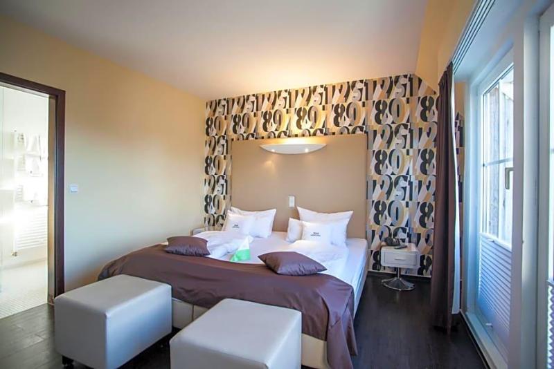Retro Design Hotel image