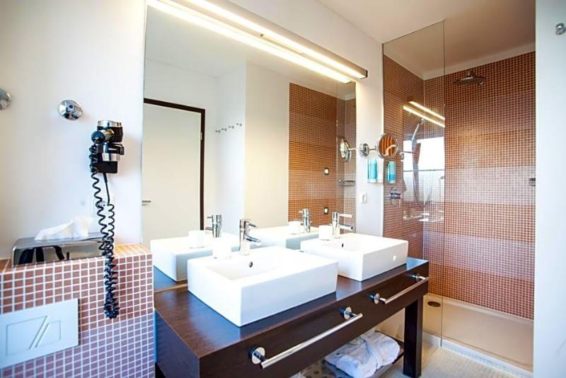 Retro Design Hotel image