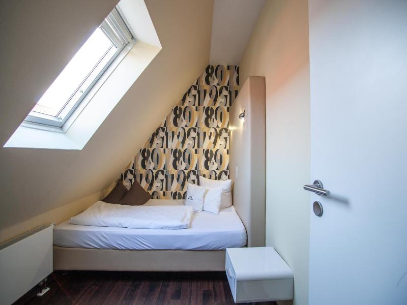 Retro Design Hotel image