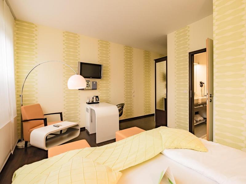 Retro Design Hotel image