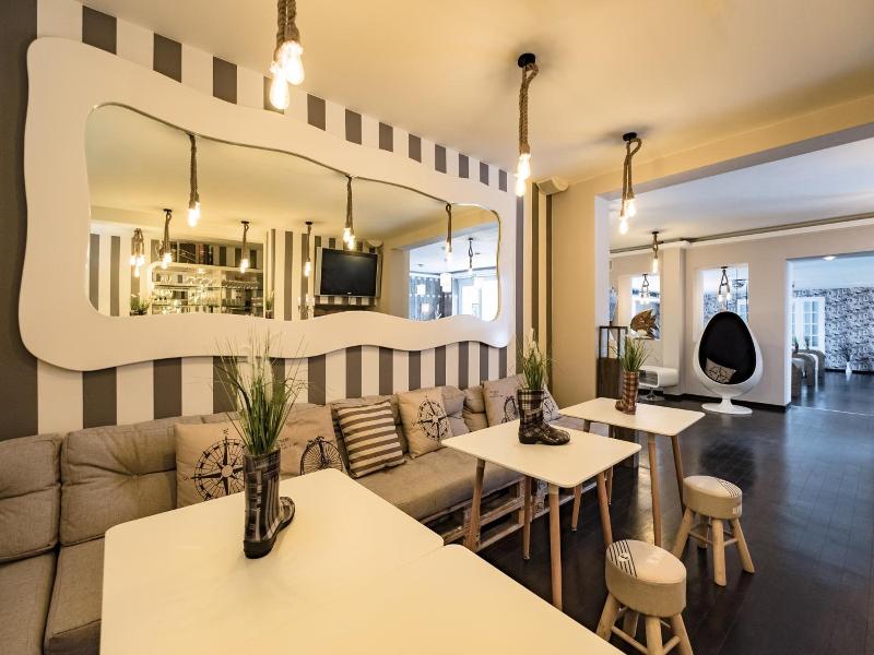 Retro Design Hotel image