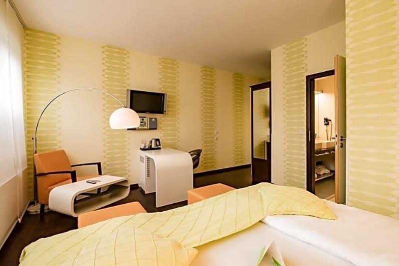 Retro Design Hotel image