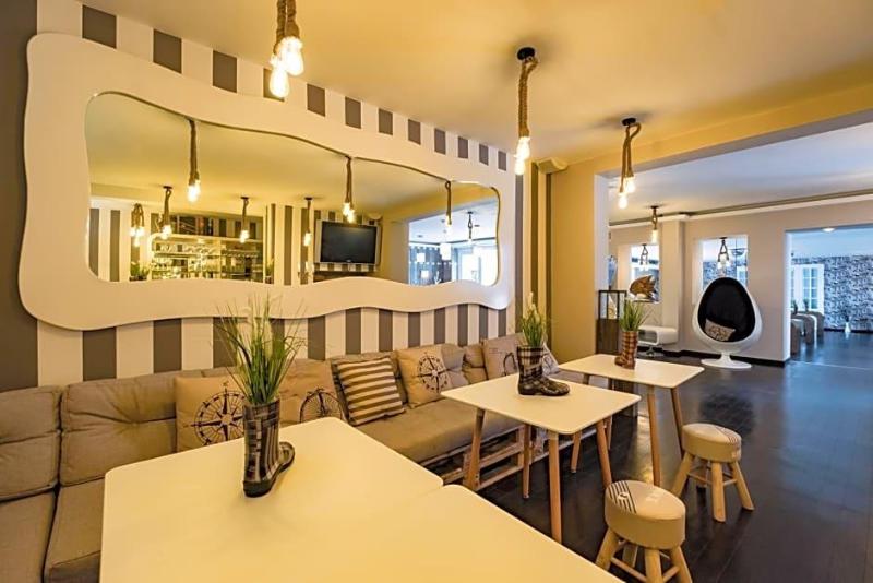 Retro Design Hotel image