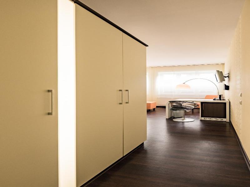 Retro Design Hotel image
