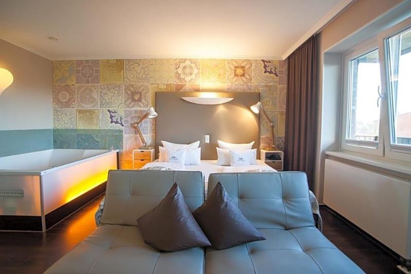 Retro Design Hotel image