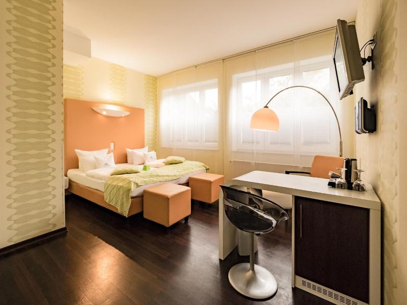 Retro Design Hotel image