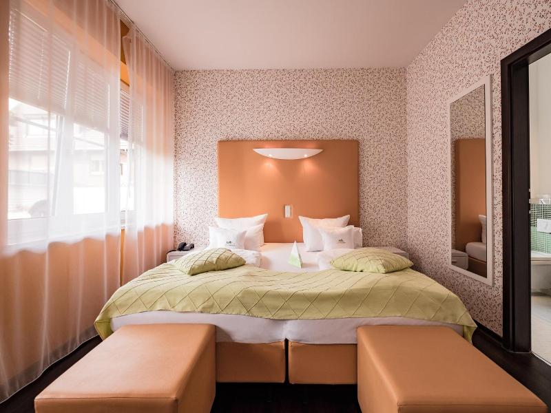 Retro Design Hotel image