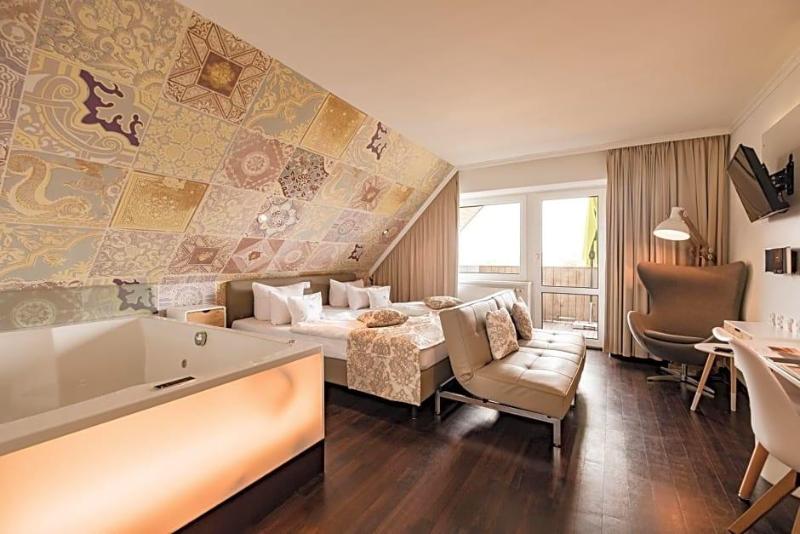 Retro Design Hotel image
