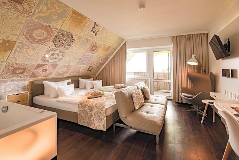 Retro Design Hotel image