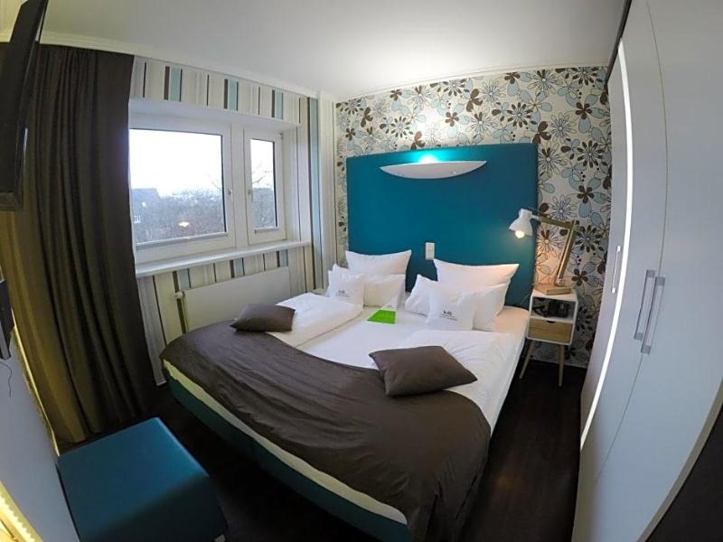 Retro Design Hotel image