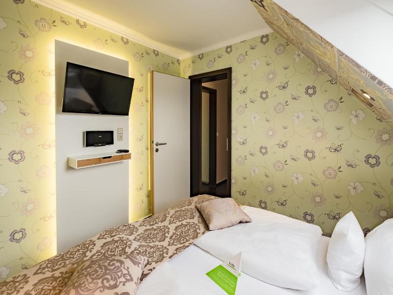 Retro Design Hotel image