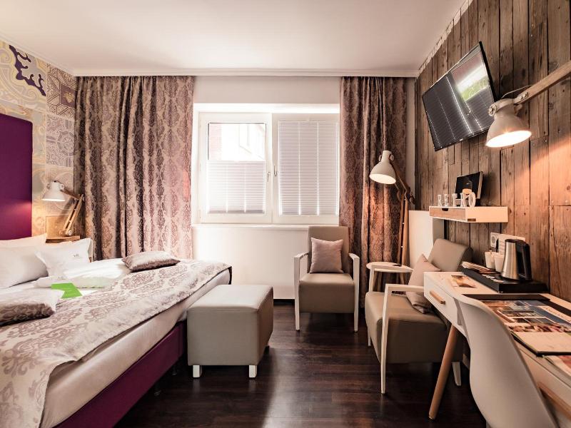 Retro Design Hotel image