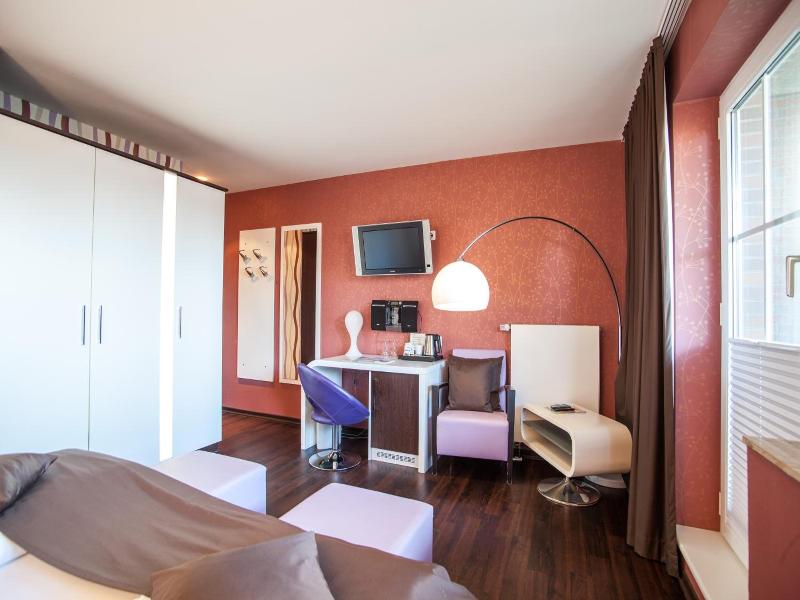 Retro Design Hotel image