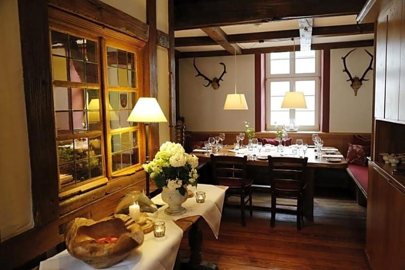Weinhaus Henninger image