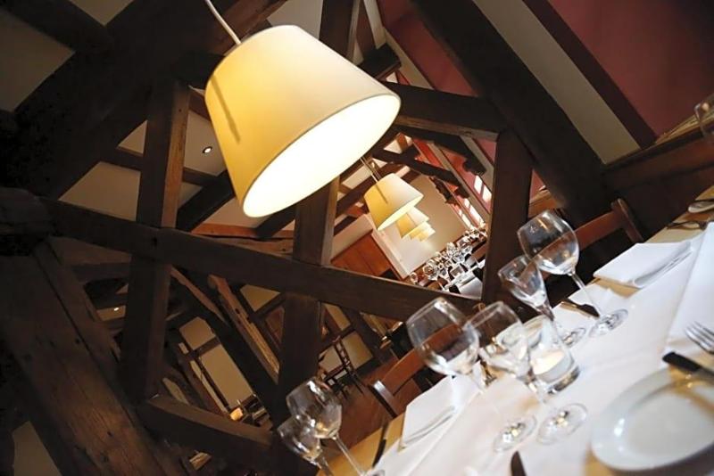 Weinhaus Henninger image