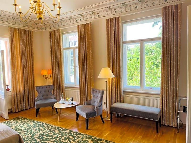 Villa Antonia image