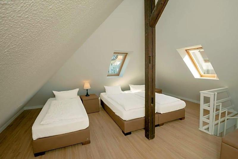 Villa Antonia image