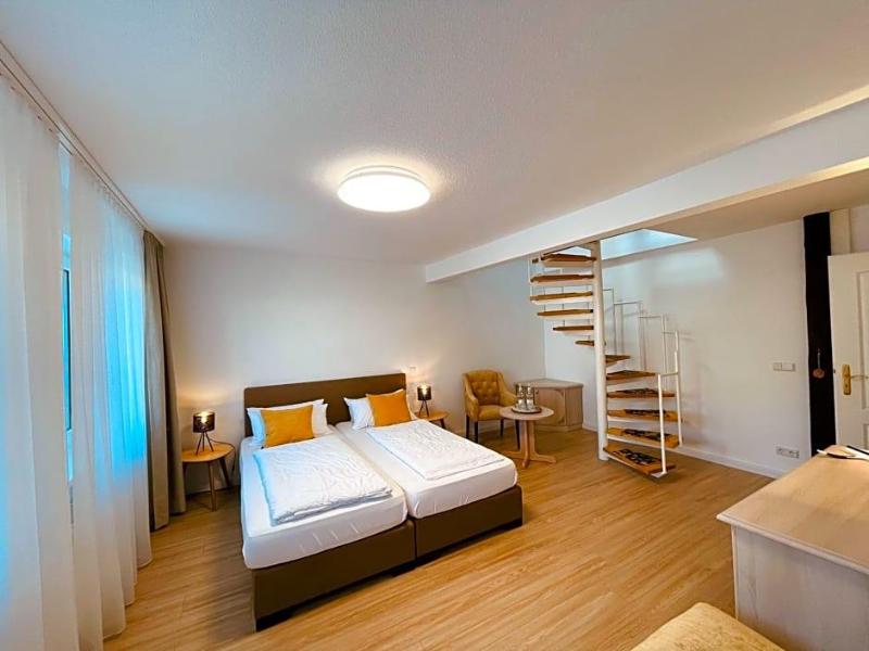 Villa Antonia image