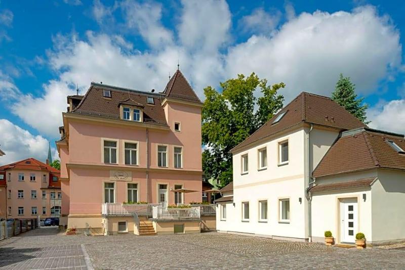 Villa Antonia image