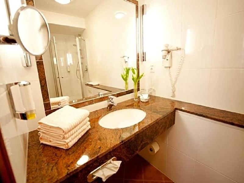 Classic Hotel Kaarst image