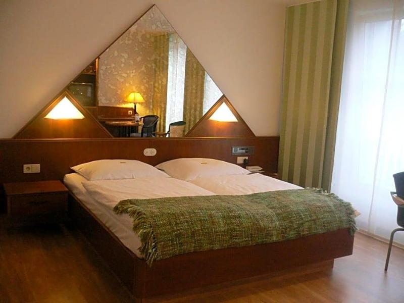 Classic Hotel Kaarst image