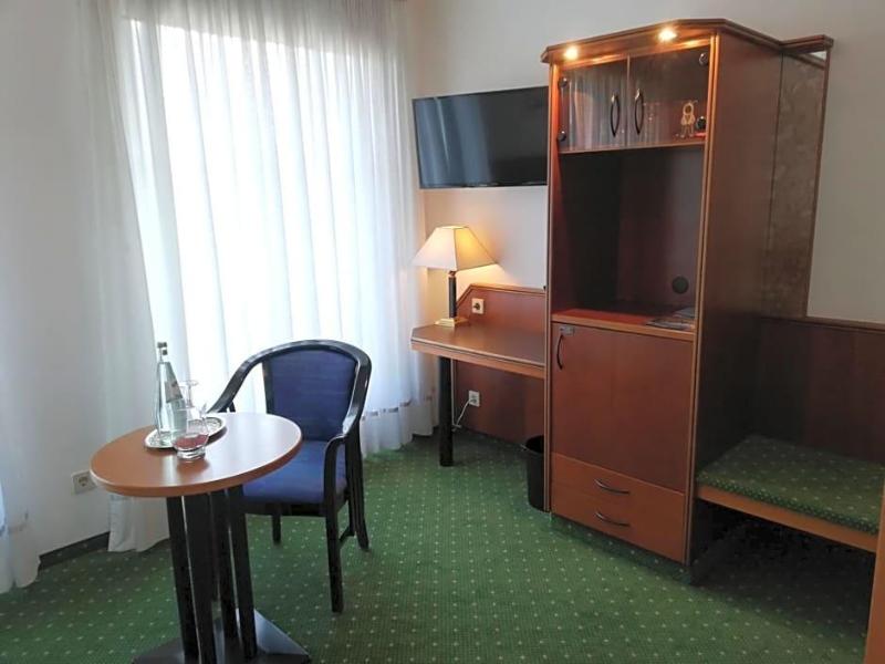 Classic Hotel Kaarst image