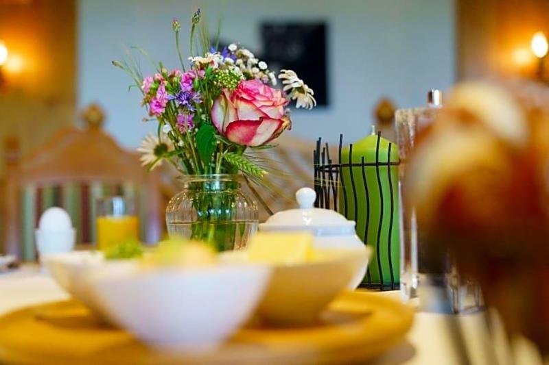 Landhotel Gockelwirt image