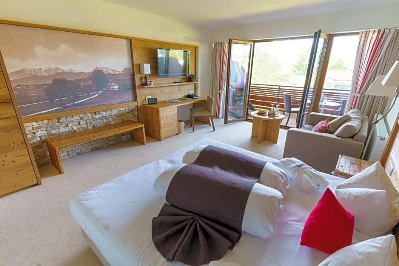 Landhotel Gockelwirt image
