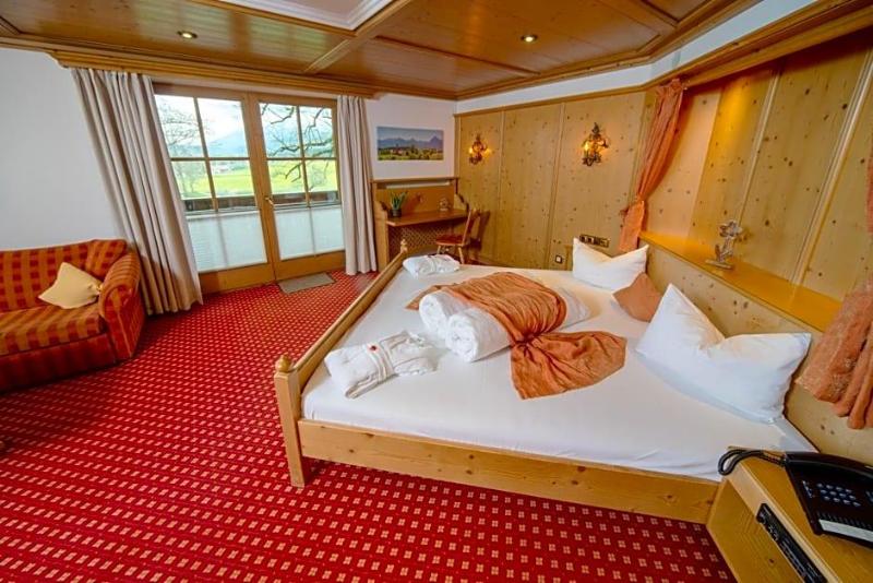 Landhotel Gockelwirt image