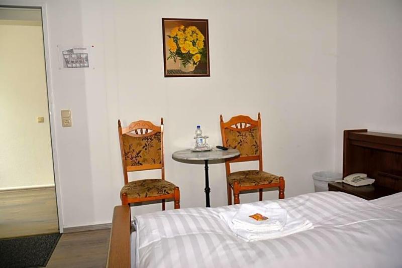 Hotel Wilhelmshv He image