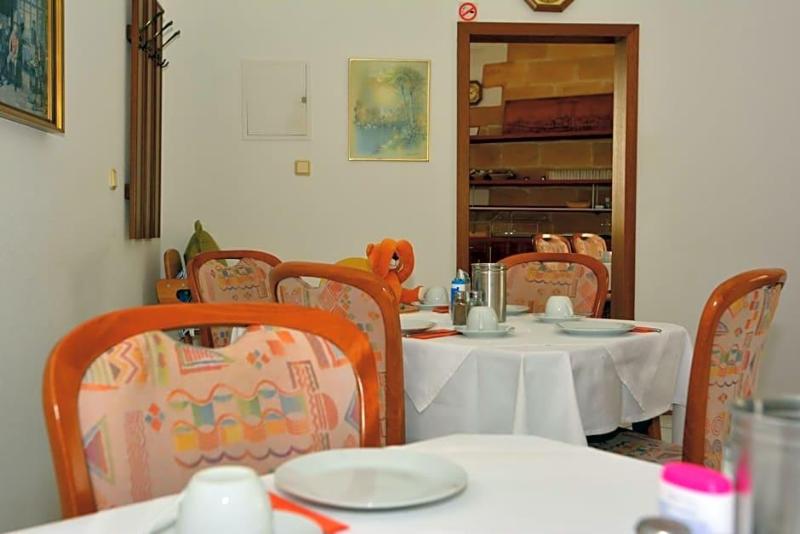 Hotel Wilhelmshv He image