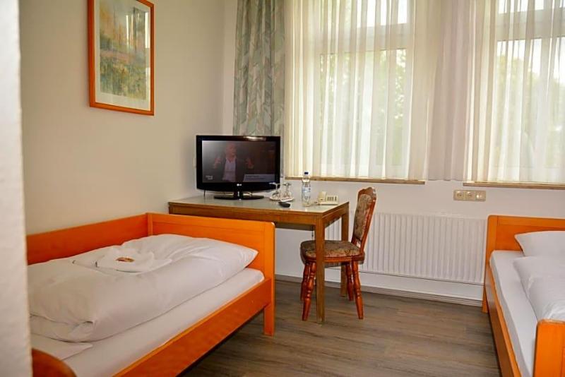 Hotel Wilhelmshv He image