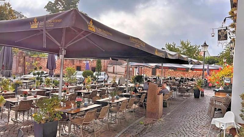Hotel Zu Den Drei Kronen image