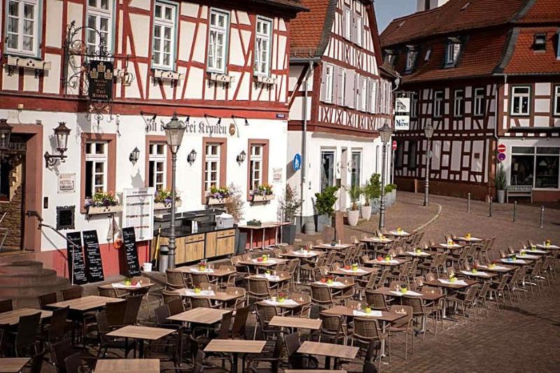 Hotel Zu Den Drei Kronen image