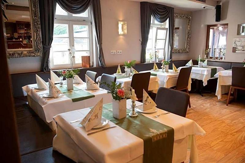 Hotel Zu Den Drei Kronen image
