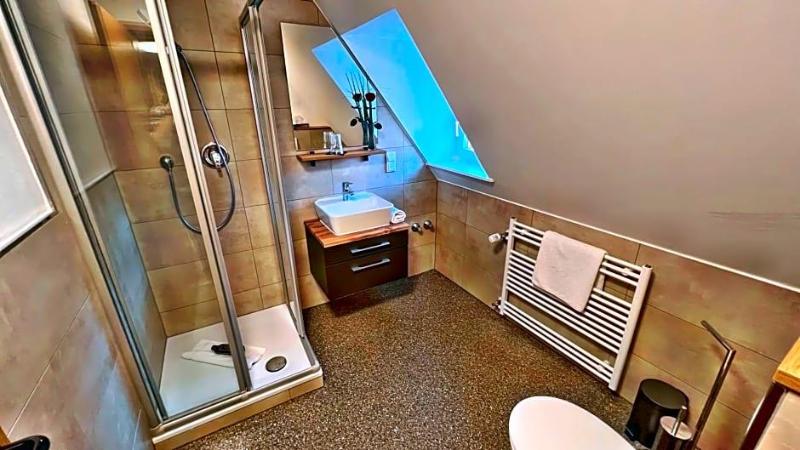 Hotel Zu Den Drei Kronen image