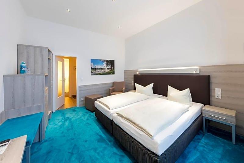 Hotel Reichshof Garni image
