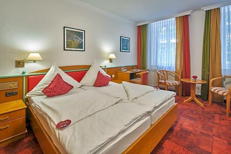 Hotel St Georg Garni image