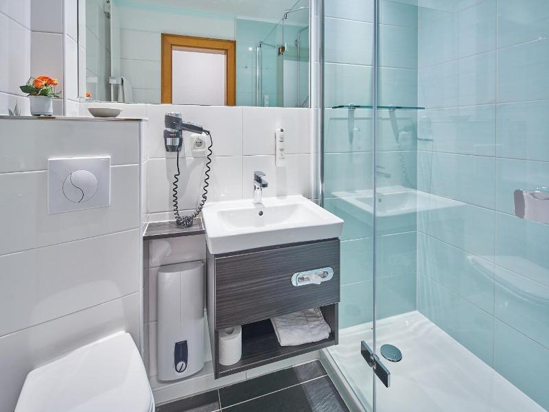 Hotel St Georg Garni image