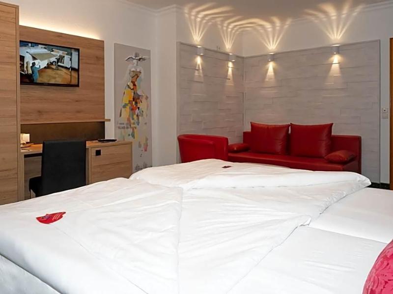 Hotel St Georg Garni image