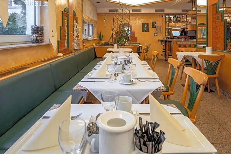 Hotel Esmer image