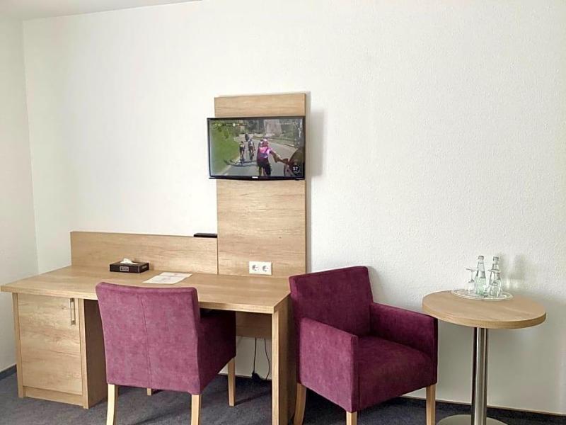 Hotel Esmer image
