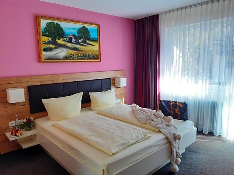 Schwarzwaldhotel Sonne image