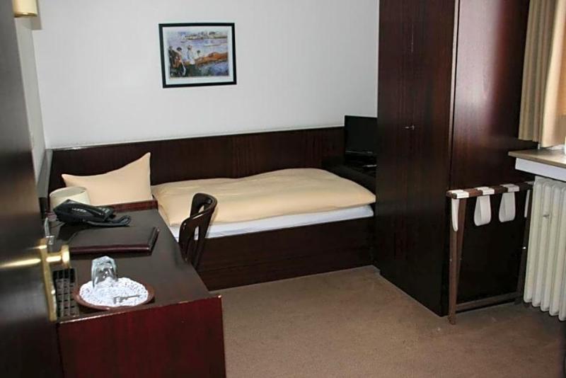 Hotel Diening image