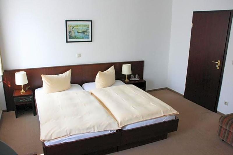 Hotel Diening image