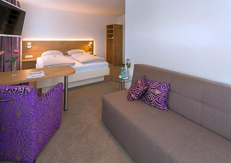 Hotel Hirsch image