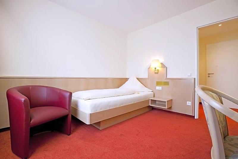 Hotel Hirsch image