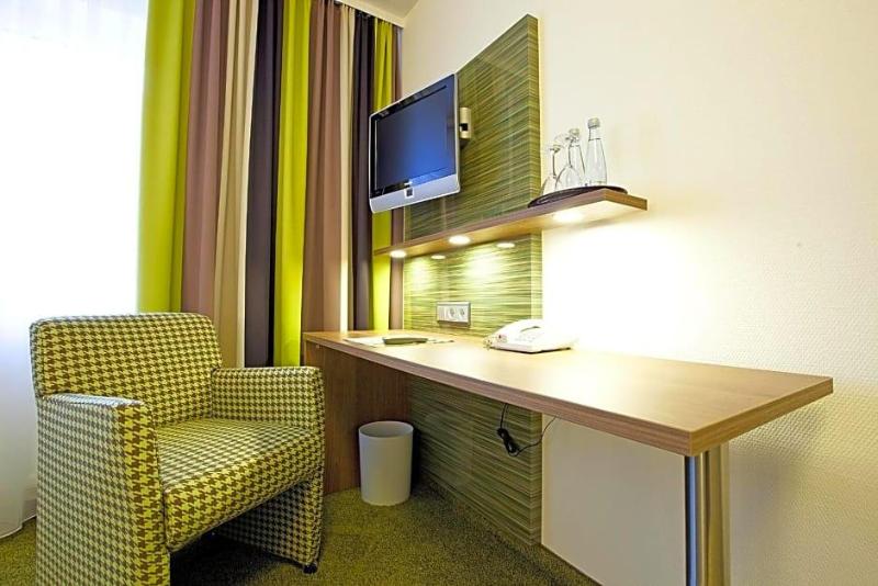Hotel Hirsch image